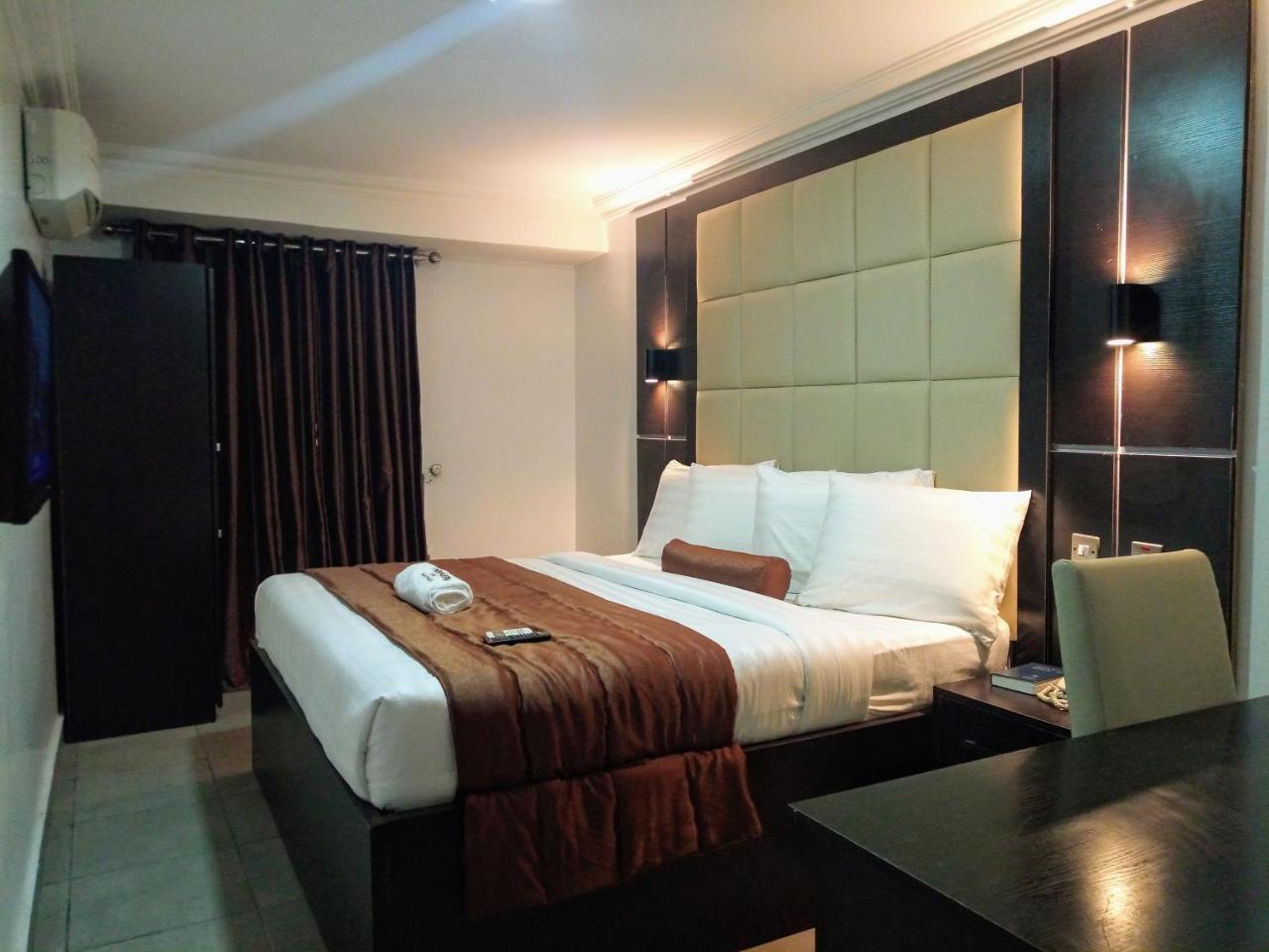Presken Hotels @ アブジャ エクステリア 写真