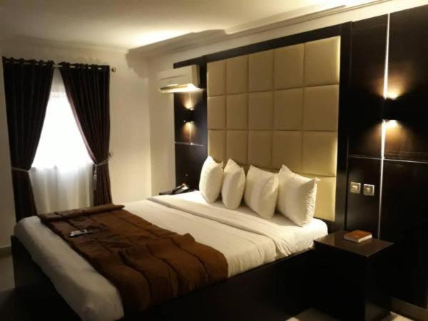 Presken Hotels @ アブジャ エクステリア 写真