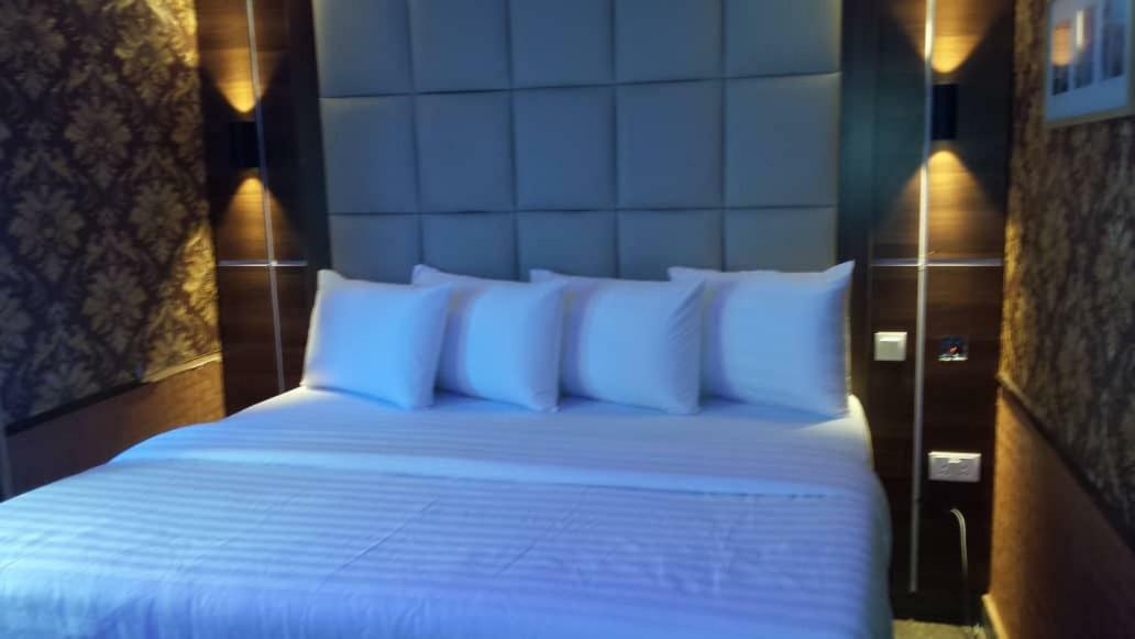 Presken Hotels @ アブジャ エクステリア 写真